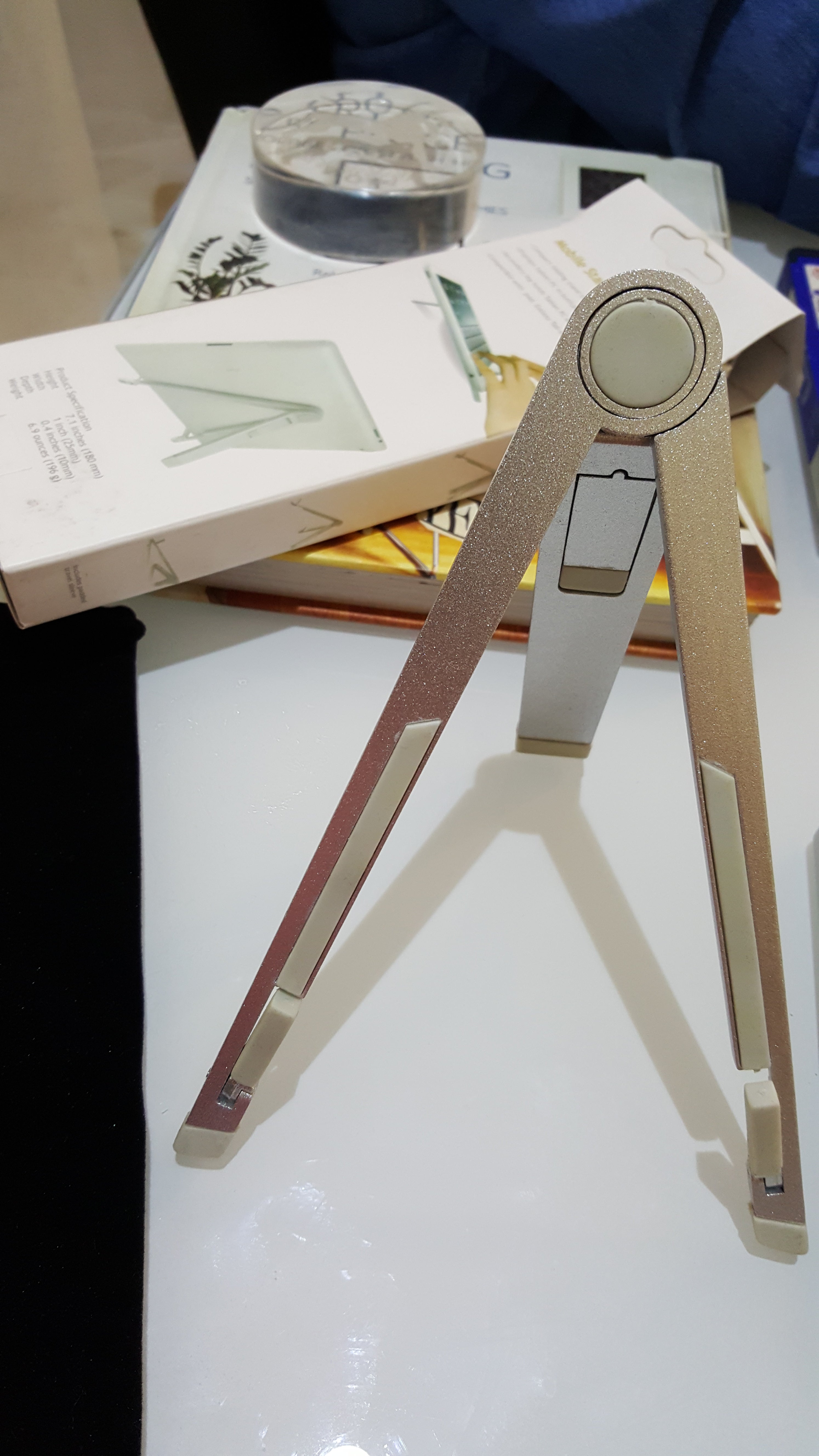 Mobile Stand for Tablet PC Aluminum Alloy Ideal for wedding and birthday giveaways...