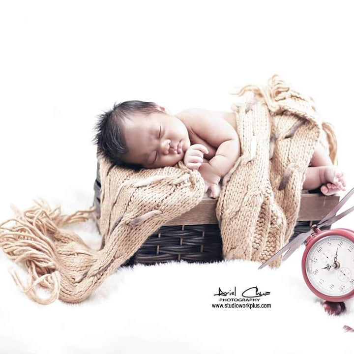 Newborn | Children  Studio Portraiture